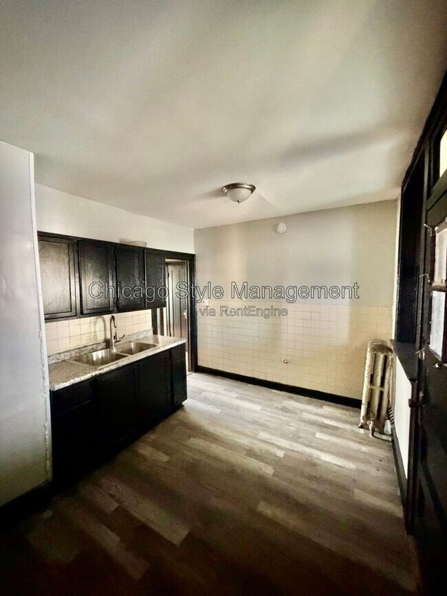 Foto del edificio - 2950 W 61st St