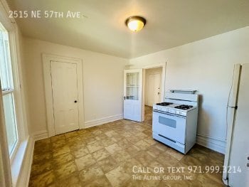 Building Photo - 2515 NE 57th Ave