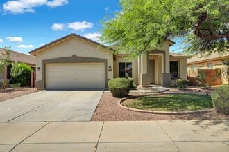 Building Photo - 3051 E Lark Dr