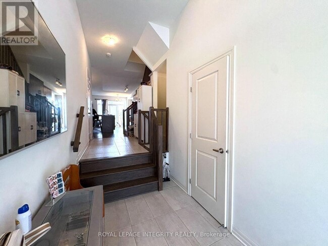 Building Photo - 148 Overberg Way