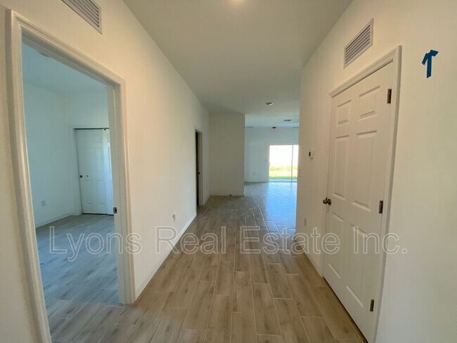 Foto del edificio - 13216 Keystone Blvd