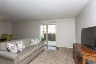 Antioch Crossing photo'