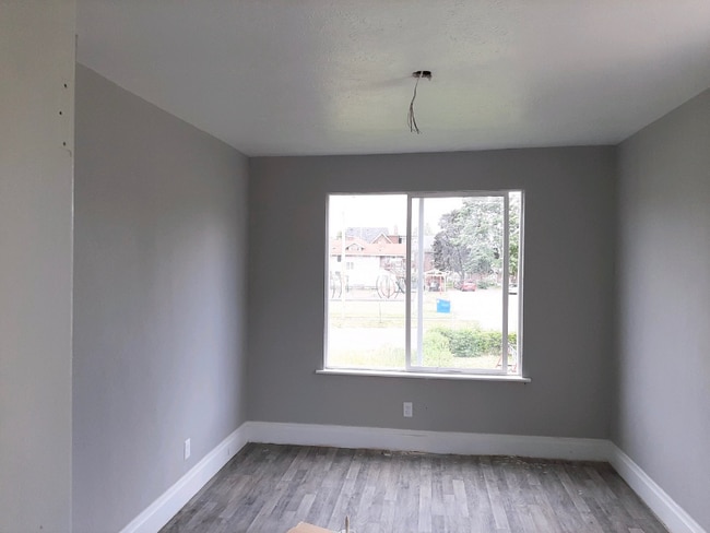 Building Photo - 509 W High St