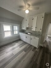 Building Photo - 3155 W 84th St