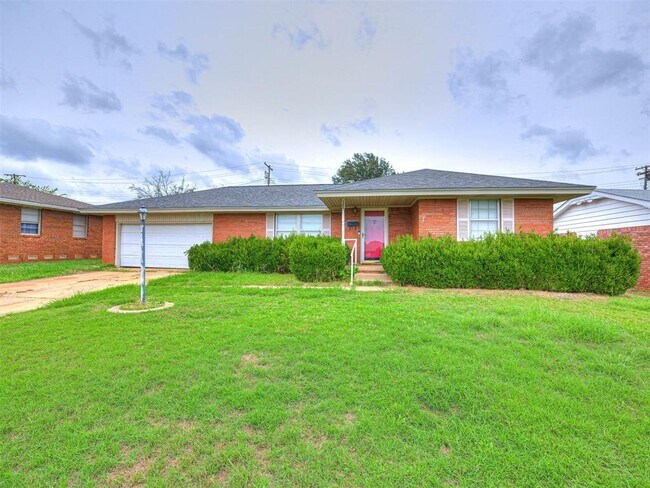 Foto del edificio - 1212 Lynnwood Dr