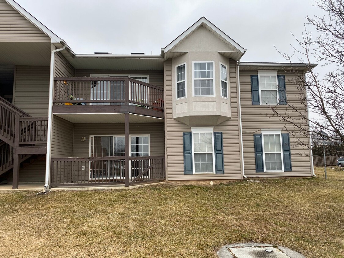 Primary Photo - 161 Brookland Ct