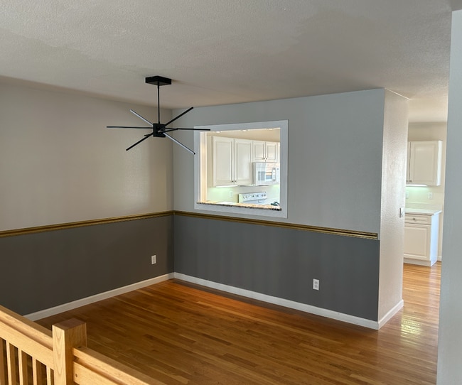 Comedor - 63 S Harrison St