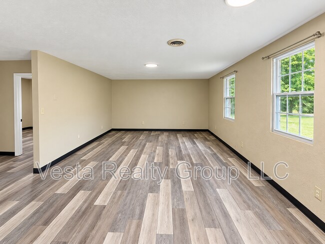 Foto del edificio - 129 Callie Rd