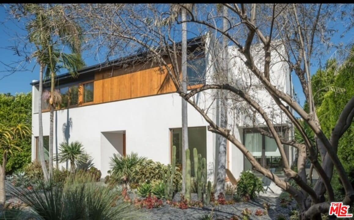 Primary Photo - 800 Orlando Ave
