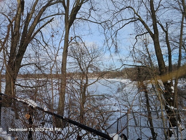 Building Photo - 1 Beech Dr