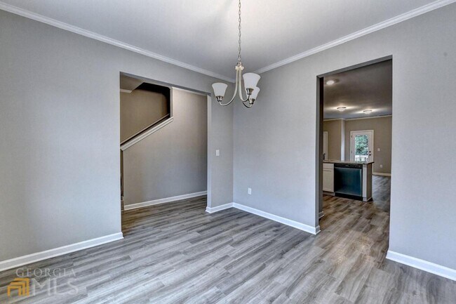 Building Photo - 2824 Laurel Ridge Cir