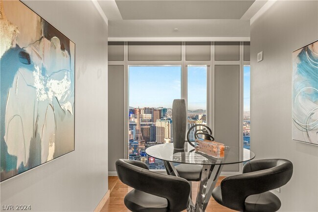 Building Photo - 3750 S Las Vegas Blvd