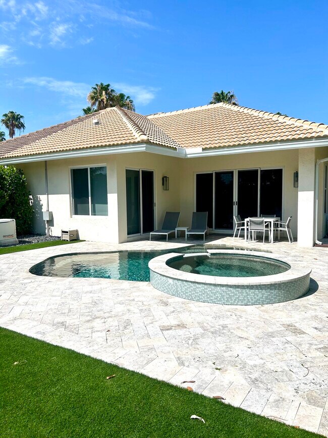 Foto del edificio - 2921 Twin Oaks Way