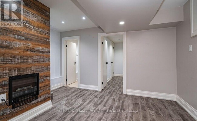 Building Photo - 583 Old Weston Rd