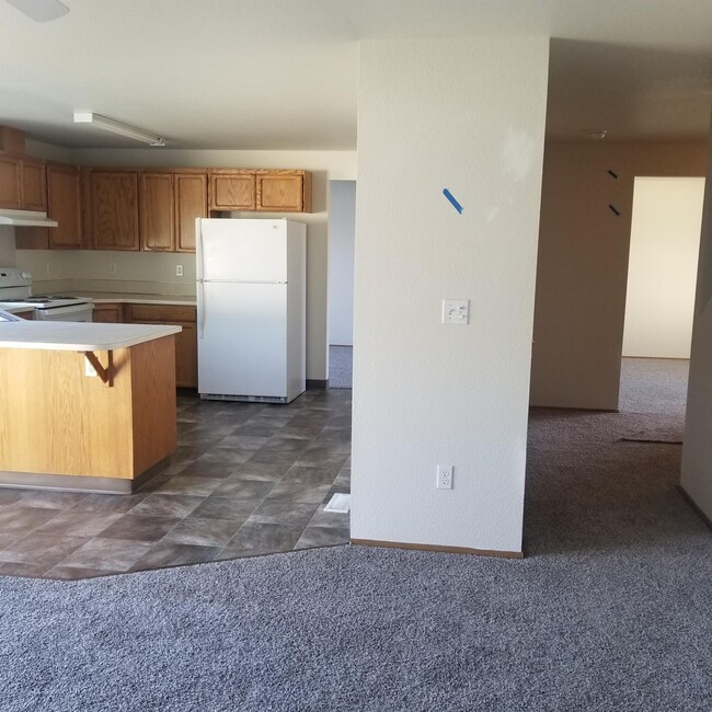 Building Photo - 6516 Louisville Dr
