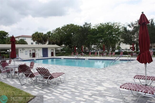 Foto del edificio - 3501 Bimini Ln
