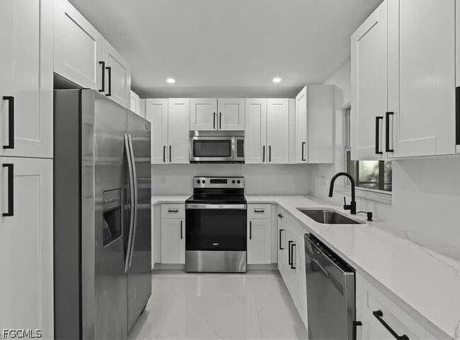 Foto del edificio - 3322 Savage Rd