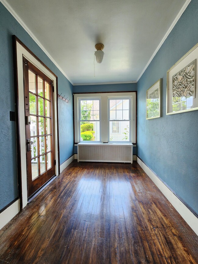 Building Photo - 71 14th St