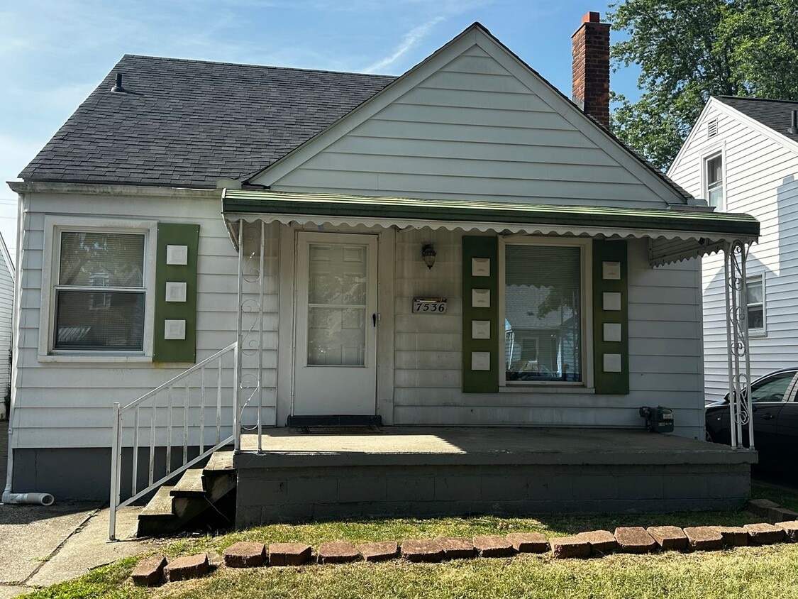 Primary Photo - 3 Bedroom home in Centerline