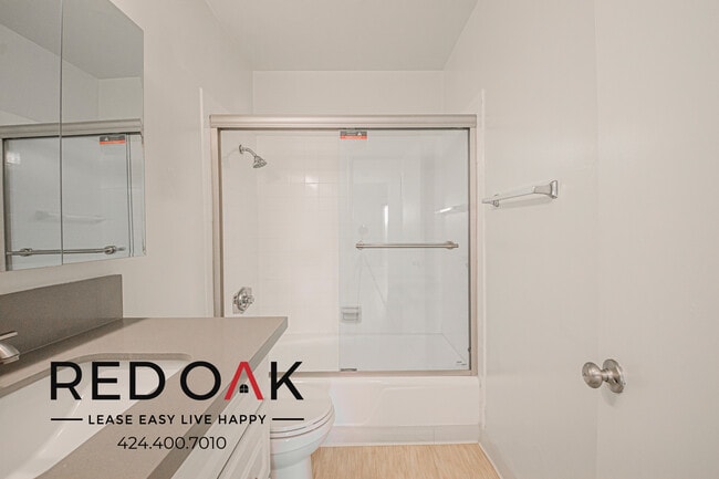 Building Photo - 1221 Amherst Ave