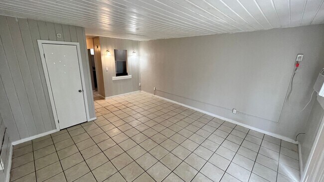 Building Photo - "Month of Rent FREE" Charming Studio Apart...