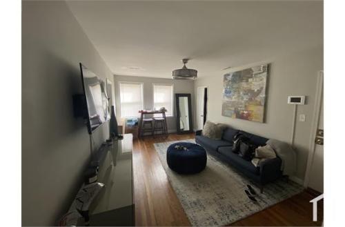 Foto del edificio - 5644 Midwood Ave