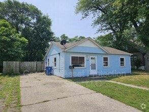 Building Photo - 1554 177th St