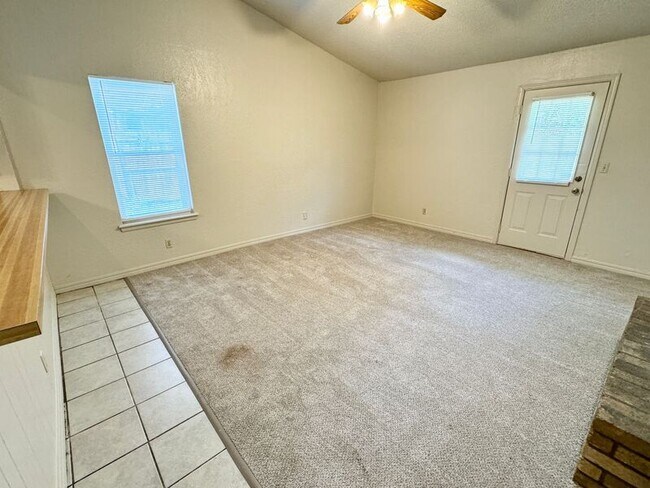 Foto del edificio - 8109 N 117th E Ave