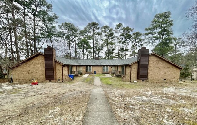 Building Photo - 150 Homeplace Ct