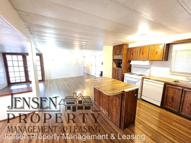 Building Photo - 3 br, 2 bath House - 128 Jeffs Drive