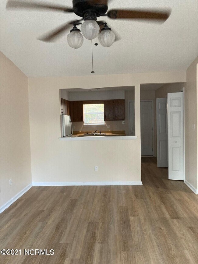 Foto del edificio - 1704 Wine Press Ct