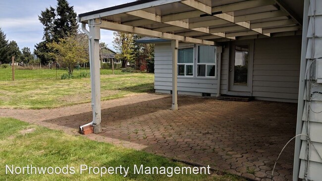 Foto del edificio - 4 br, 2 bath House - 35633 Zephyr Way