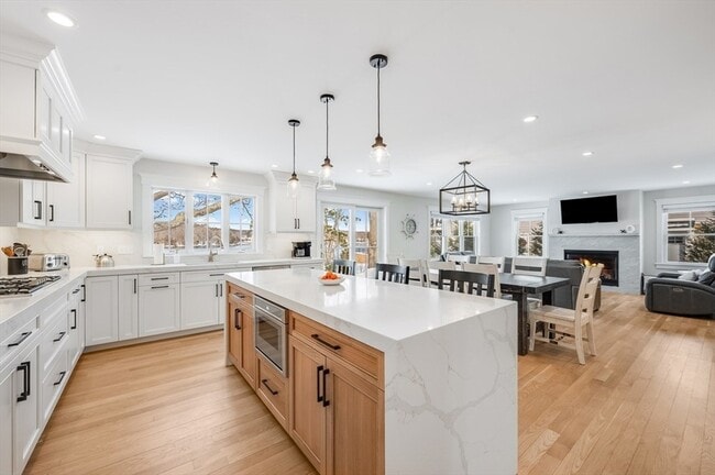 Building Photo - 6 Stanwood Pt