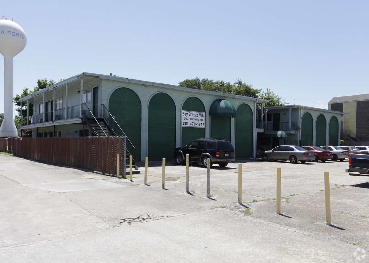 Primary Photo - zDelta Fountain Apartments