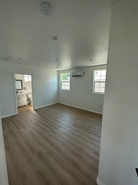 Building Photo - 15533 Septo St