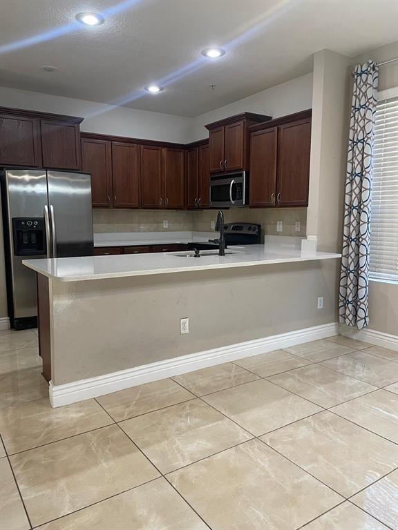 Foto del edificio - 10329 Lake District Ln