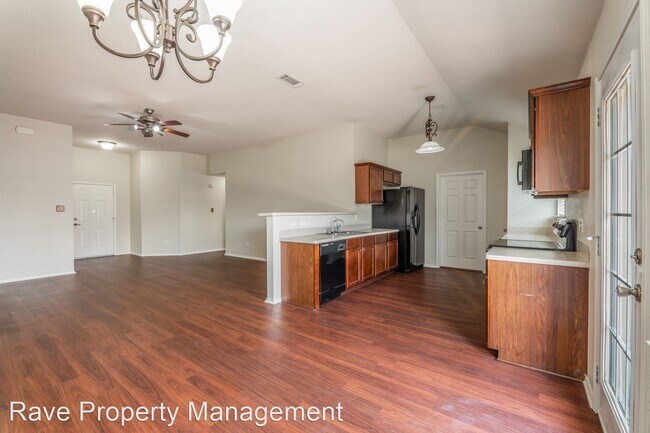 Building Photo - 3 br, 2 bath House - 140 Calcite Ln.