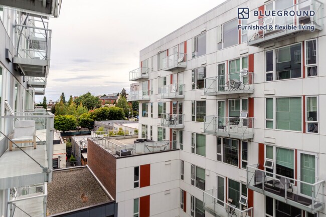 Foto del edificio - 1414 10th Ave