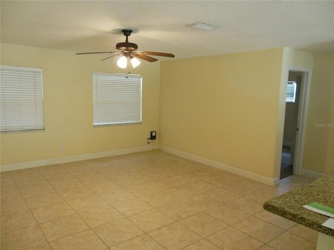 Building Photo - 213 Buttonwood Ave