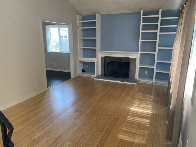 Foto del edificio - Charming 4 Bedroom, 2 Bath Home