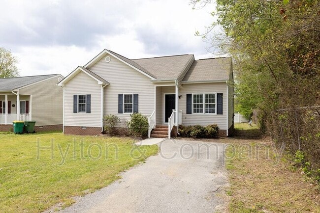Building Photo - 306 Perrymont Rd