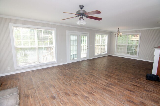 Building Photo - 2211 Pennington Bend Rd