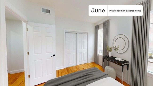 Building Photo - Room in Shared 4 bed/2 bath home in Fort Hill
