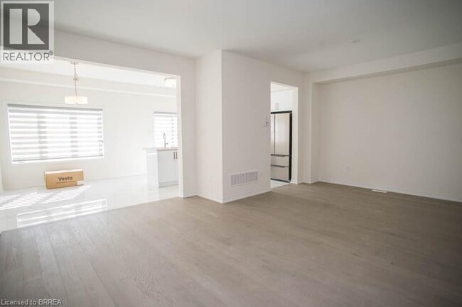 Building Photo - 26 Wakeling Dr