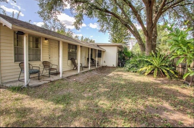 Foto del edificio - 1782 Pine Ave