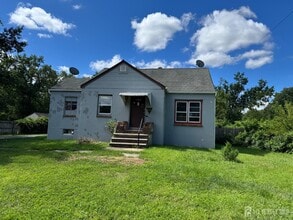 Building Photo - 154 N Randolphville Rd