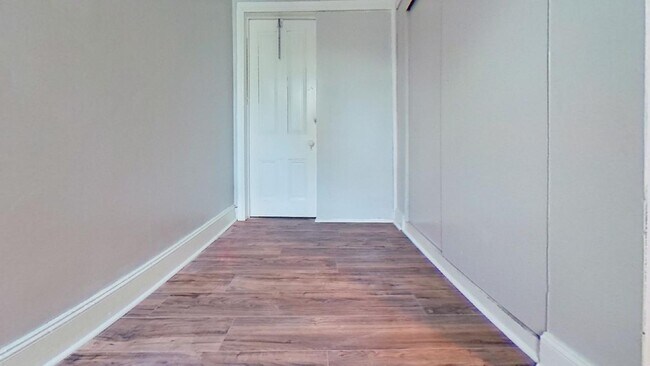 Foto del edificio - 2437 N Carlisle St