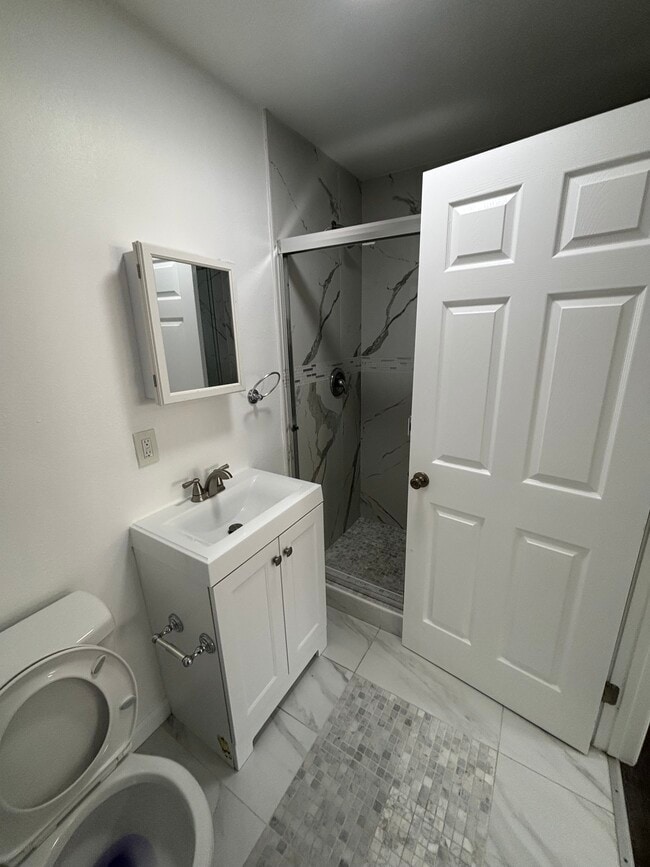 Building Photo - 1738 W 85th St