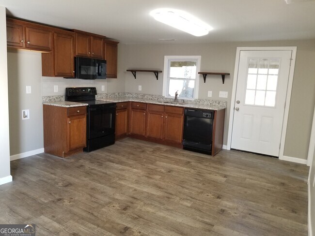 Foto del edificio - 4870 Calhoun Rd NE