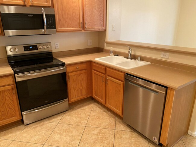 Photo - 19700 N 76th St Townhome